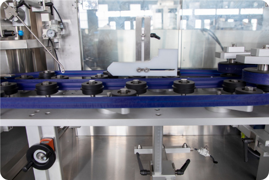Roboter-Flaschen-Entklemmmaschine LP-200E Schnelle Flaschengrößenwechsel 50-1000ml