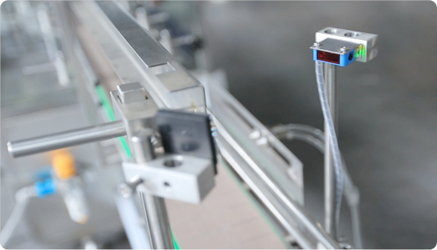 Roboter-Flaschen-Entklemmmaschine LP-D70 Schnellschalter für die Flaschengröße 50-1000 ml