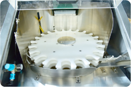 Roboter-Flaschen-Entklemmmaschine LP-120 Schnelle Flaschengrößenwechsel 20-100ml für 20ml-100ml Flaschenfülllinie